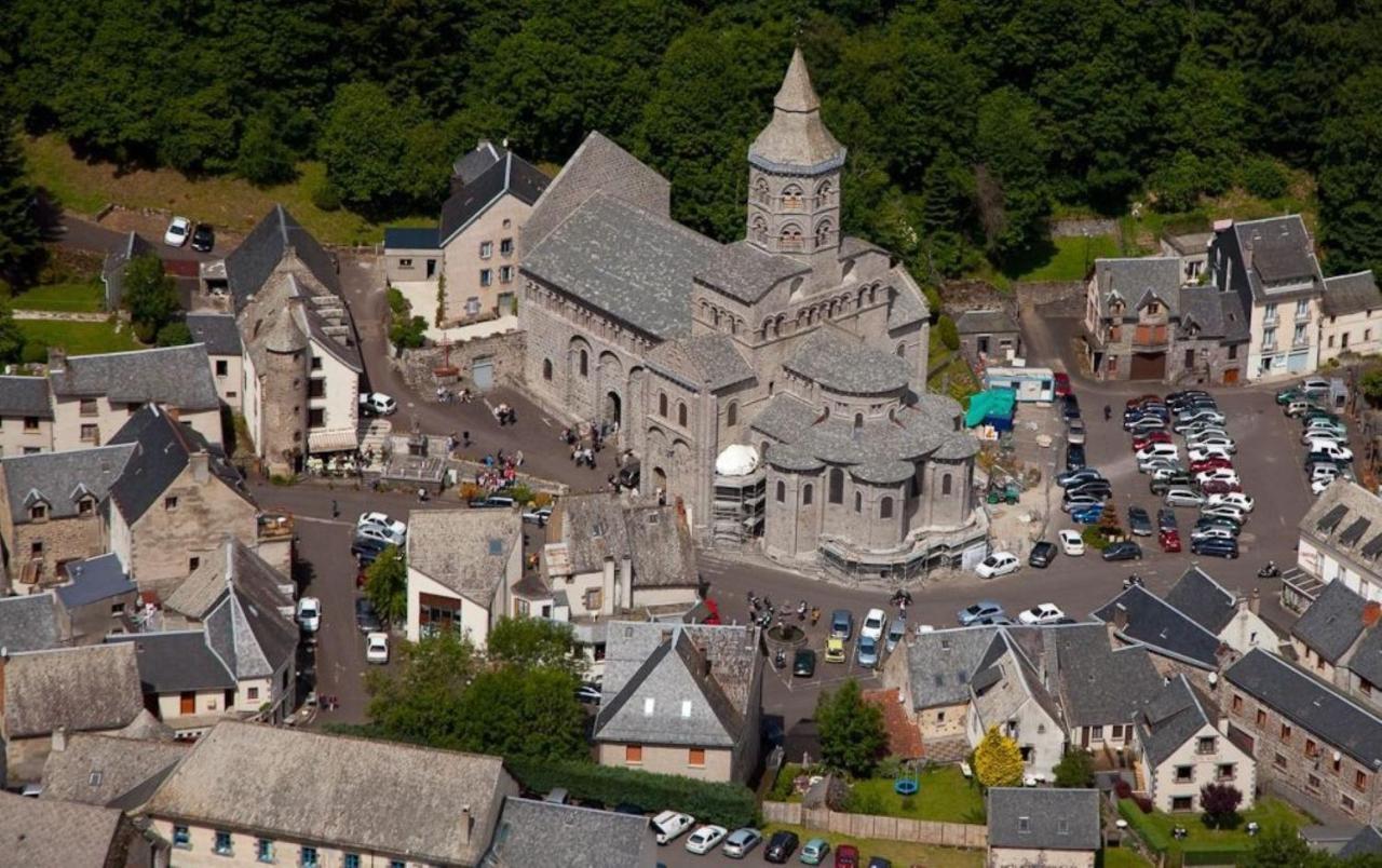 Tulipe, Appartement 5 Personnes, Entre Sancy Et Volcans D'Auvergne Orcival Buitenkant foto
